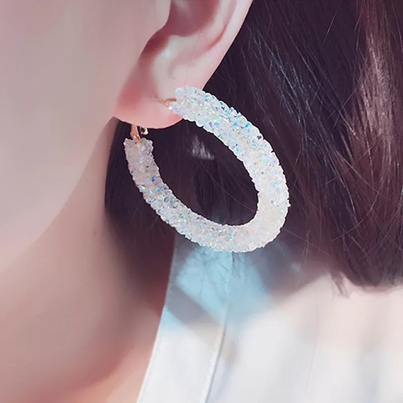 White Glitter Cubic zirconia hoop Earring - Picture 3 of 11